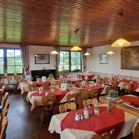 Berggasthof Hinhart ゲストハウス