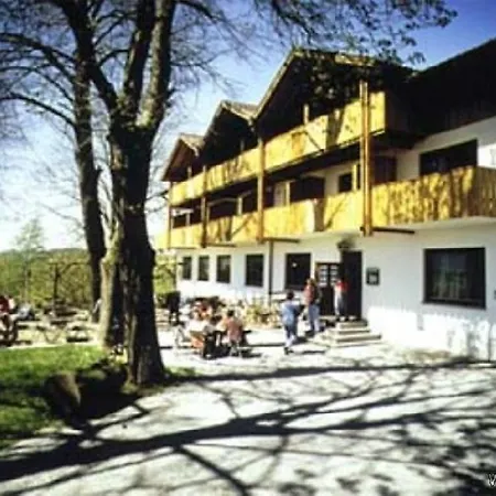 Berggasthof Hinhart ゲストハウス 3*