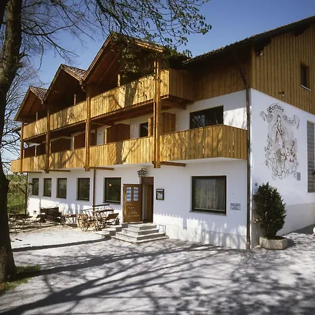 Berggasthof Hinhart 3* レーゲン